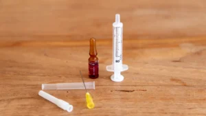 Vitamin B12 injection